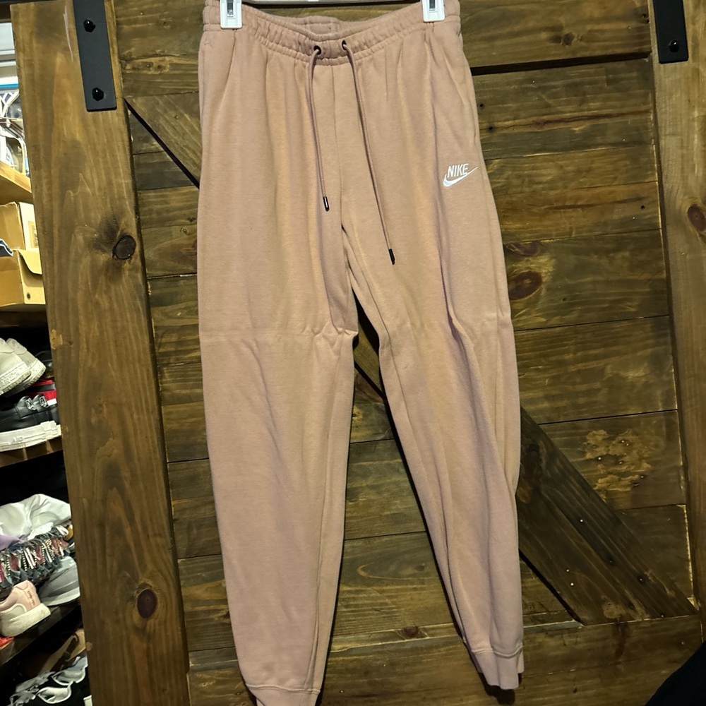 Nike Women Sweatpants - Light Pink